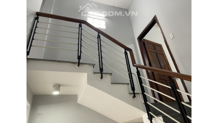 Gấp Bán, Nhà 2 Tầng 54m2 Trần Cao Vân, Thanh Khê, Nhỉnh 2 TỶ, Cực RẺ